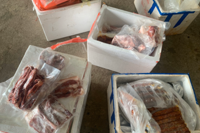 Đặt mua qua điện thoại lượng lớn thịt lợn, thịt bò không nguồn gốc về bán kiếm lời