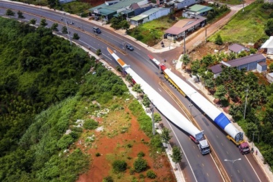 Vì sao Công ty Trung Nam bị thu hồi 25 giấy phép vận chuyển thiết bị điện gió?