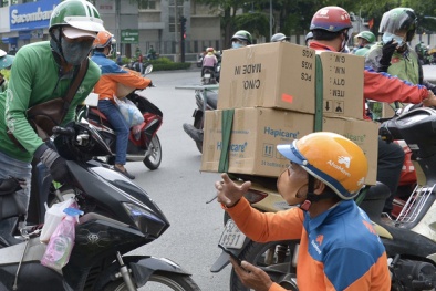 Hàng nhập bị xé nhỏ để trốn thuế