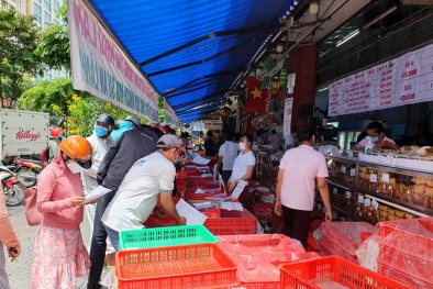 Tiềm ẩn nguy cơ lây nhiễm Covid-19 từ thị trường bánh Trung thu