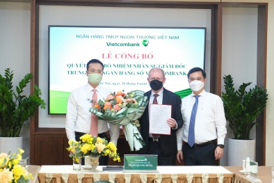 Vietcombank công bố quyết định bổ nhiệm giám đốc trung tâm ngân hàng số