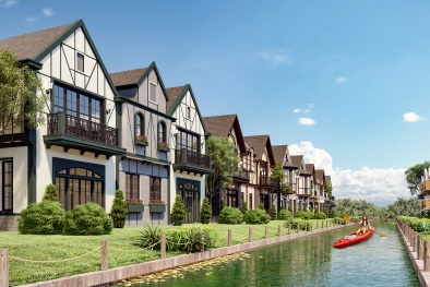 Dạo quanh làng cổ châu Âu tại phân kỳ The Tropicana