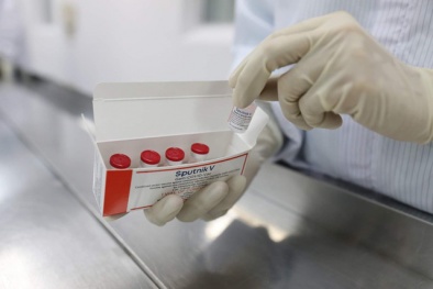 Việt Nam sản xuất thành công lô vaccine Sputnik V đầu tiên từ bán thành phẩm