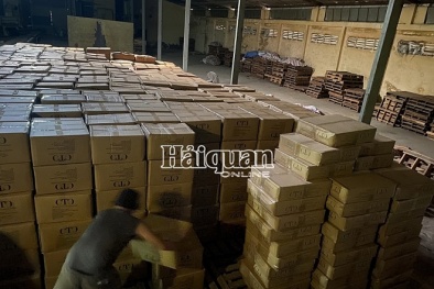 Phát hiện hàng nghìn túi xách nhập khẩu có dấu hiệu giả mạo xuất xứ Việt Nam
