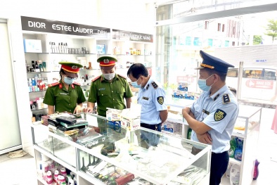 Cuối năm mỹ phẩm giả trôi nổi trên mạng gia tăng, coi chừng nhận 'trái đắng'