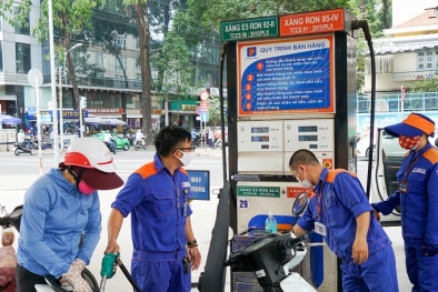 Bộ Công Thương đề xuất giảm các loại thuế xăng dầu