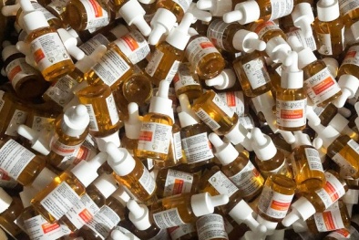 Cẩn trọng mỹ phẩm giả 'đội lốt' hàng chính hãng trên chợ online