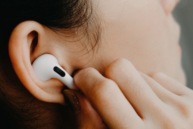 Thế hệ AirPods mới được trang bị tính năng theo dõi sức khoẻ 