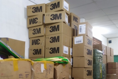 Tp Hồ Chí Minh: Thu giữ 10.000 khẩu trang 3M nghi hàng giả 