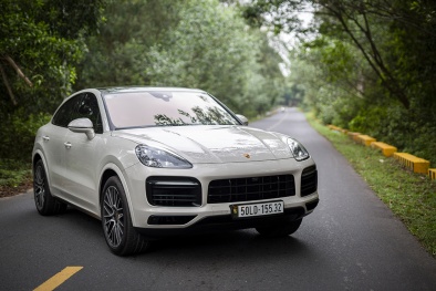 Thị trường ô tô: Nhiều hãng triệu hồi xe dính lỗi