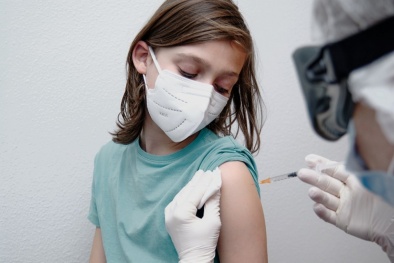 Vaccine không làm giảm nguy cơ lây nhiễm trong gia đình