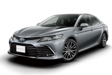 Toyota Camry 2022 sắp ra mắt có giá bao nhiêu?