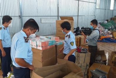 Thu giữ lượng lớn hàng hóa, mỹ phẩm không rõ nguồn gốc, rao bán trên mạng