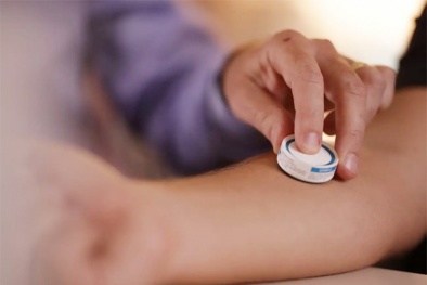 Vắc xin COVID-19 dạng miếng dán mang lại khả năng bảo vệ miễn dịch tốt hơn tiêm