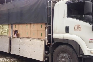 Thu giữ lượng lớn lon nhớt không rõ nguồn gốc tại An Giang