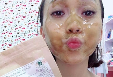 Dùng mặt nạ đông y trôi nổi trên chợ mạng: Cẩn trọng 'tiền mất, tật mang'