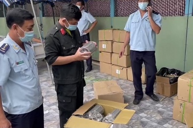 Thu giữ gần 50.000 sản phẩm không hoá đơn chứng từ tại An Giang