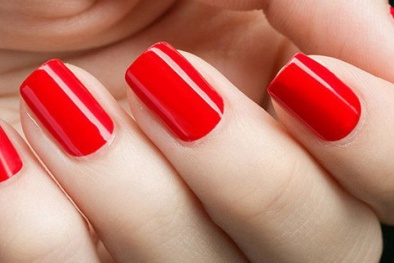 Cực nguy hiểm khi sử dụng sơn móng tay chứa chất cấm Pigment Red 53