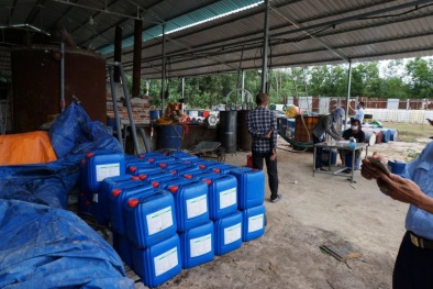 Phát hiện cơ sở sản xuất, tái chế nhớt thải nhiều vi phạm tại Bình Thuận