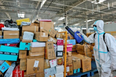 Trung Quốc phát hiện Covid-19 trên bề mặt một số gói hàng