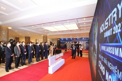 Thủ tướng dự, phát biểu tại Diễn đàn cấp cao thường niên lần thứ 3 về Công nghiệp 4.0