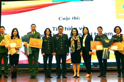 Trao giải cuộc thi trắc nghiệm trực tuyến 'Tìm hiểu về phòng, chống xâm hại trẻ em'