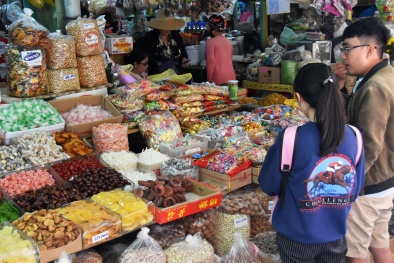 Mối lo mất vệ sinh an toàn thực phẩm về thị trường bánh kẹo ngày Tết