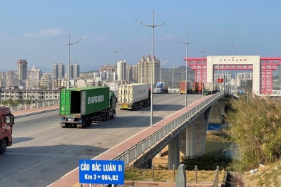 Giải pháp tháo gỡ ùn tắc hàng hóa tại cửa khẩu biên giới phía Bắc