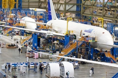 Sản xuất máy bay dựa trên công nghệ thực tế ảo