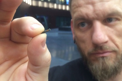 Chế tạo thành công chip điện tử cấy dưới da lưu thông tin tiêm chủng COVID-19