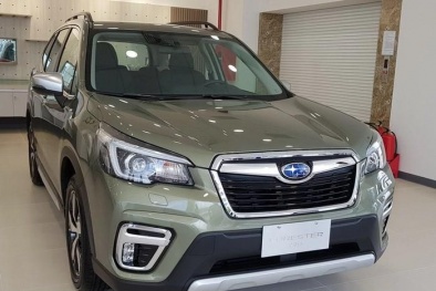 Đầu năm, nhiều hãng xe xịn xò giảm giá sâu, có hãng giảm tới 230 triệu đồng