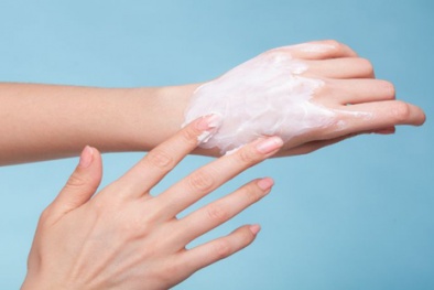 Sử dụng kem dưỡng ẩm có yếu tố chống nắng SPF sai cách, nguy cơ ung thư da