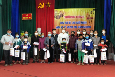 Huyện Đức Thọ - Hà Tĩnh: Mang Tết ấm đến cho người nghèo