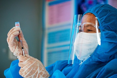 Tiếp tục triển khai quyết liệt chiến dịch tiêm chủng cho người lao động trở lại làm việc sau nghỉ Tết