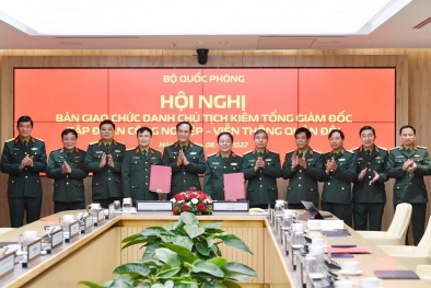 Đại tá Tào Đức Thắng chính thức nhận bàn giao chức danh Chủ tịch kiêm Tổng giám đốc Viettel 