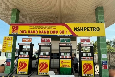 Bộ Công Thương bất ngờ kiểm tra và phát hiện cây xăng ‘có hàng nhưng không bán’