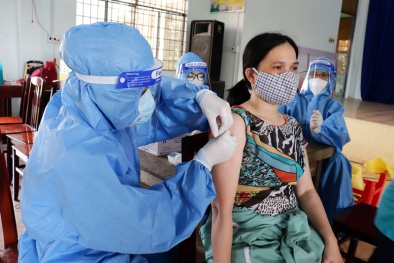 Vận động tiêm vắc xin COVID-19 cho người chưa tiêm hoặc từ chối tiêm