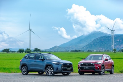 2 mẫu Corolla Cross và Vios của Toyota Việt Nam nằm trong Top 10 xe bán chạy nhất thị trường 