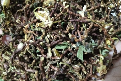 Mối nguy từ trà thảo mộc giúp đẹp da, giải độc cơ thể trôi nổi trên thị trường