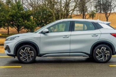 Crossover chạy điện giá 478 triệu trang bị hiện đại: Đối thủ Mazda CX-5 lo sợ?