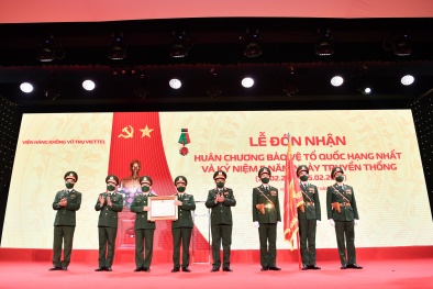 Viện Hàng không Vũ trụ Viettel được trao tặng Huân chương Bảo vệ Tổ quốc hạng Nhất 