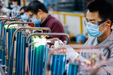 Sản xuất công nghiệp tiếp tục khởi sắc