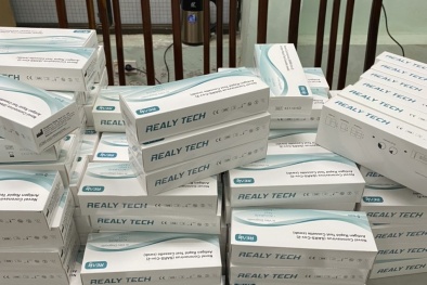 Hà Nội: Thu giữ lượng lớn kit test nhanh Covid-19 không nguồn gốc