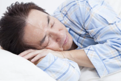 Ăn nhiều thực phẩm chứa nhiều đường khiến người phụ nữ trẻ bị đột quỵ não 