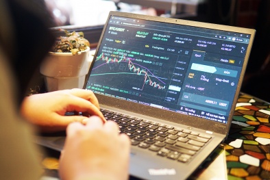 TP.HCM: Phát hiện 33 vụ việc liên quan đến mua bán hàng hóa và tiền ảo qua mạng xã hội