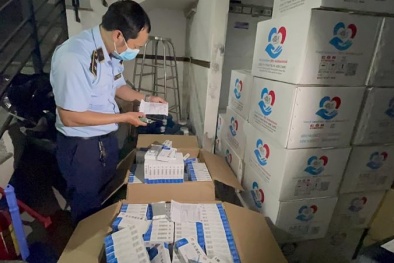 Phát hiện đường dây nhập lậu số lượng kit test Covid -19 ‘khủng’