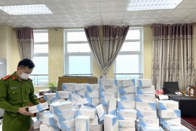 Thu giữ 2.500 bộ xét nghiệm nhanh COVID-19 không rõ nguồn gốc
