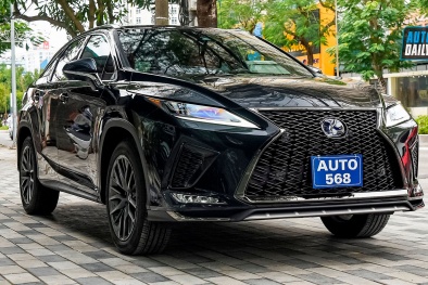 'Soi' chi tiết Lexus RX450h F-Sport 2022 đầu tiên tại Việt Nam