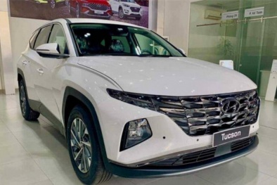 Giá lăn bánh xe Hyundai Tucson bị đội 70 triệu đồng ở đại lý vì lý do này?