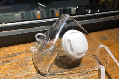 Sản xuất khẩu trang nhựa dẻo trong suốt bằng công nghệ in 3D